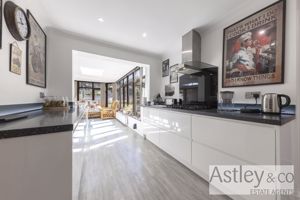 kitchen- click for photo gallery